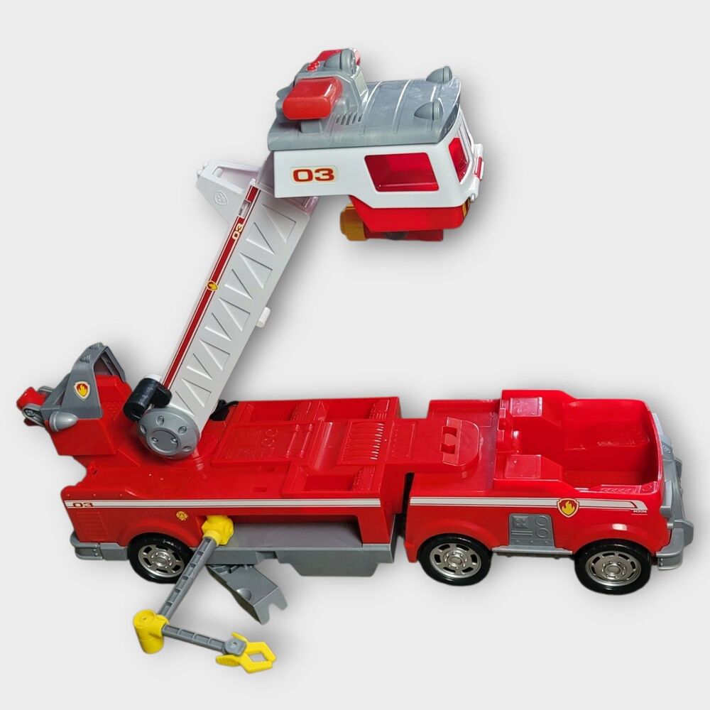 Paw Patrol Ultimate Rescue Fire Truck With Extendable 2ft Ladder (Truck Only)